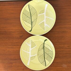IKEA Green and White Leaf Design Plates Set of 2
